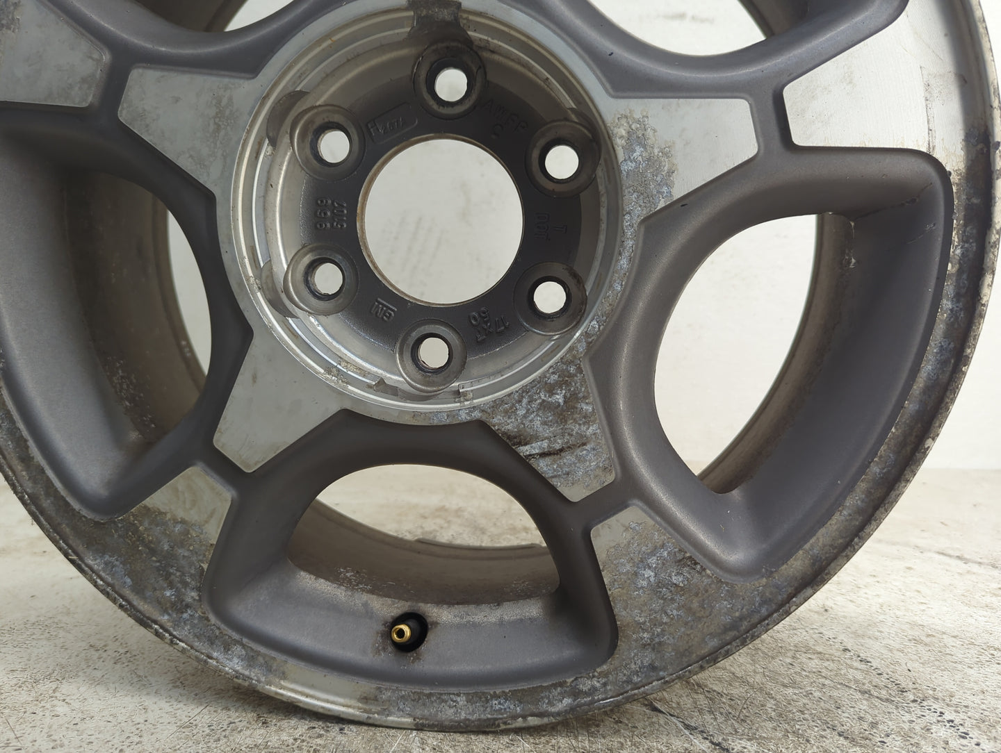2004-2006 Chevrolet Trailblazer Ext Oem Wheel Rim 1190706 - Oemusedautoparts1.com