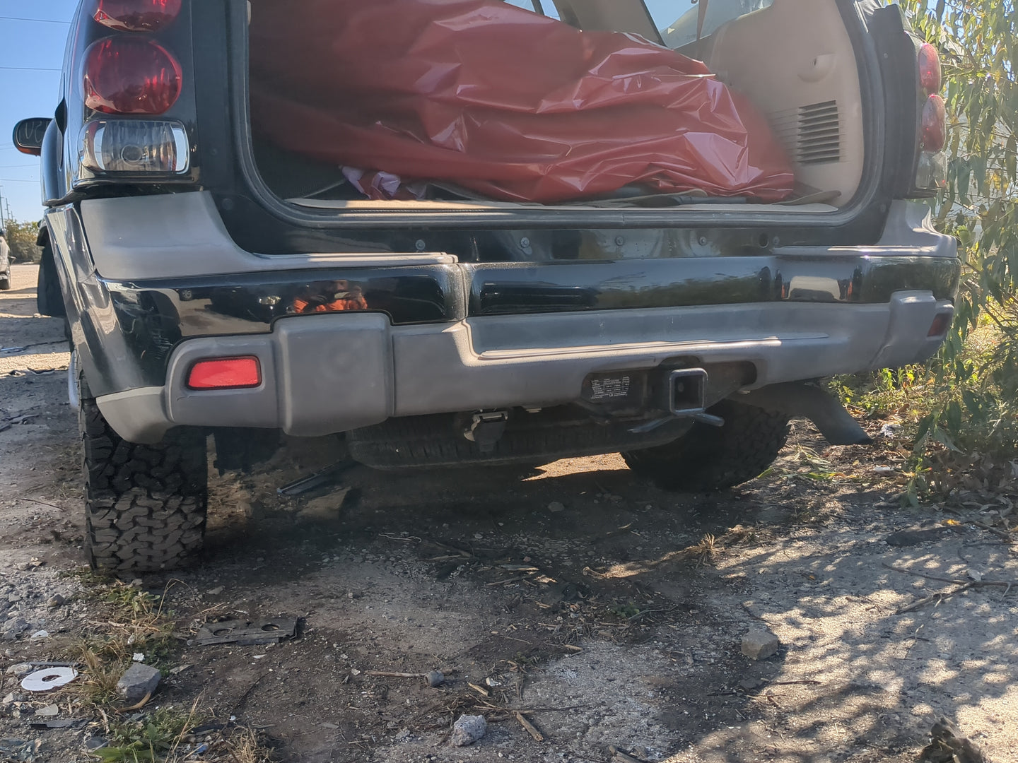 2002-2006 Chevrolet Trailblazer Ext Rear Bumper Assembly Oem 1192282 - Oemusedautoparts1.com