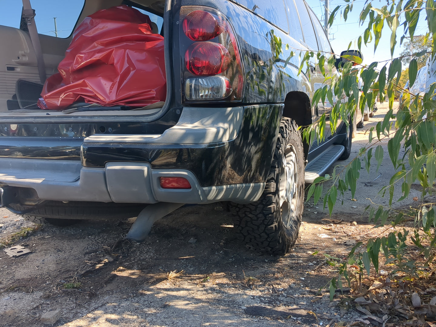 2002-2006 Chevrolet Trailblazer Ext Rear Bumper Assembly Oem 1192282 - Oemusedautoparts1.com