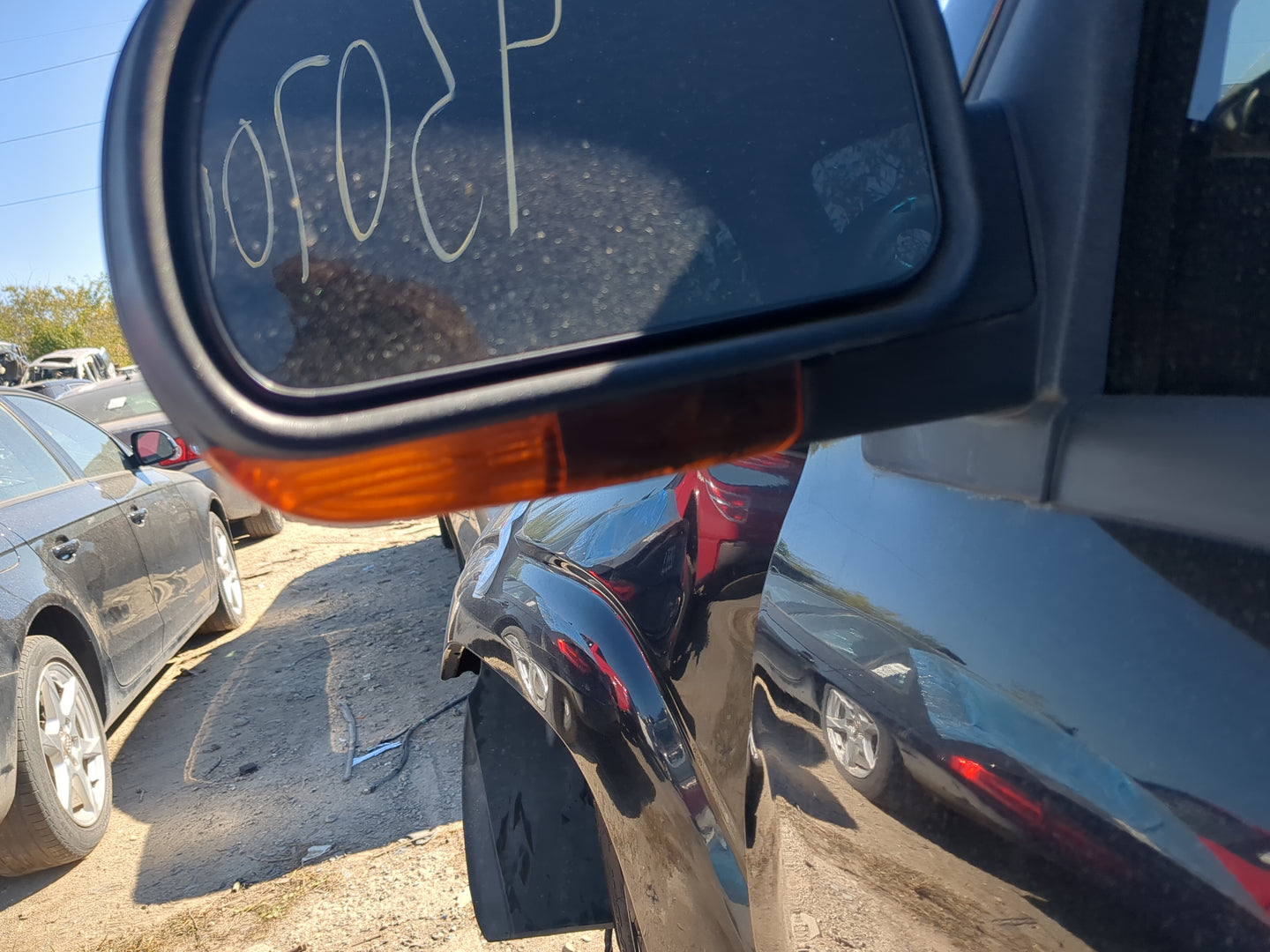 2002-2006 Chevrolet Trailblazer Ext Driver Side View Mirror - Left Door Mirror OEM Used - Oemusedautoparts1.com