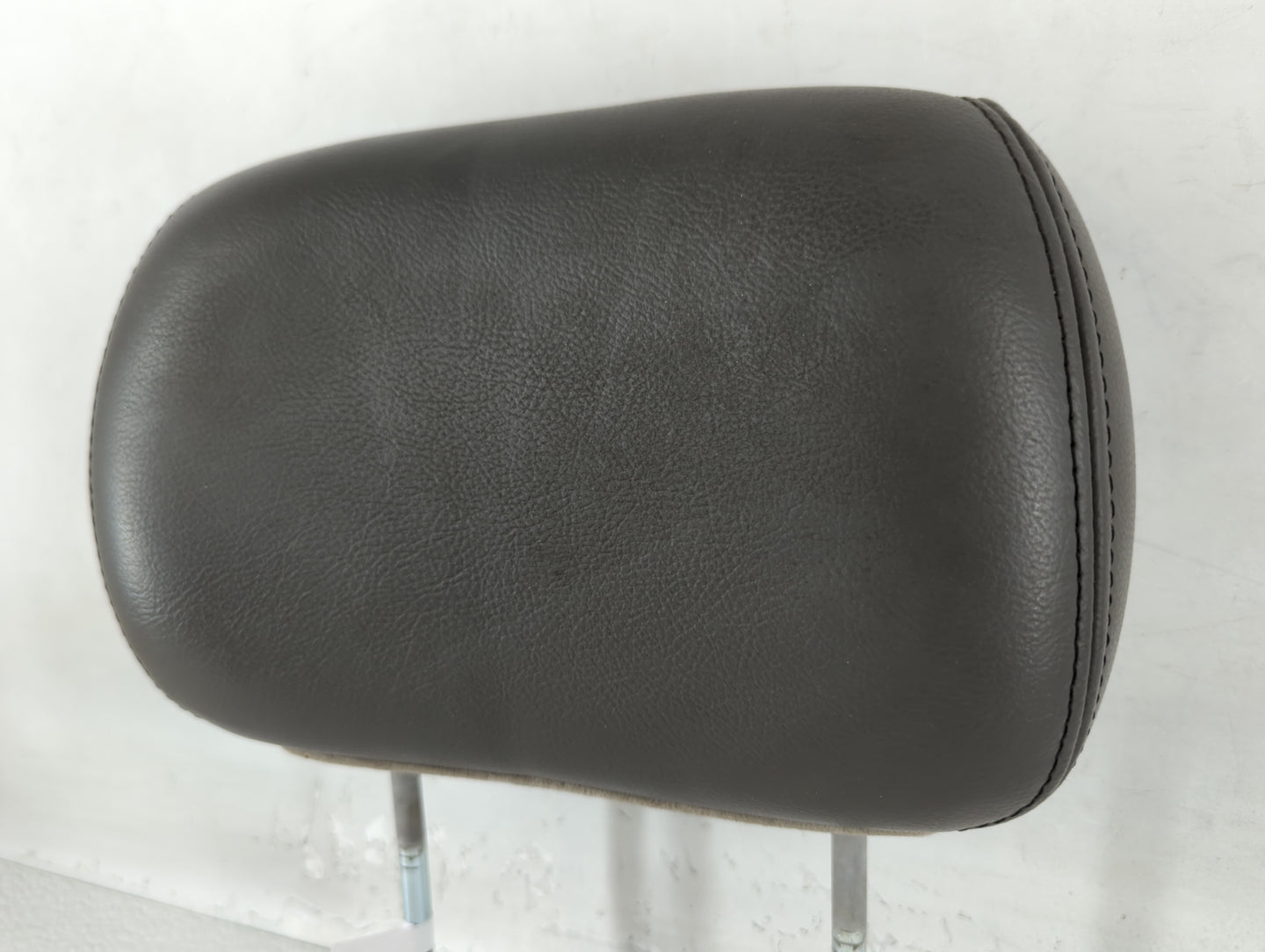 2004 Trailblazer Ext Headrest Head Rest Front Driver Passenger Seat - Oemusedautoparts1.com