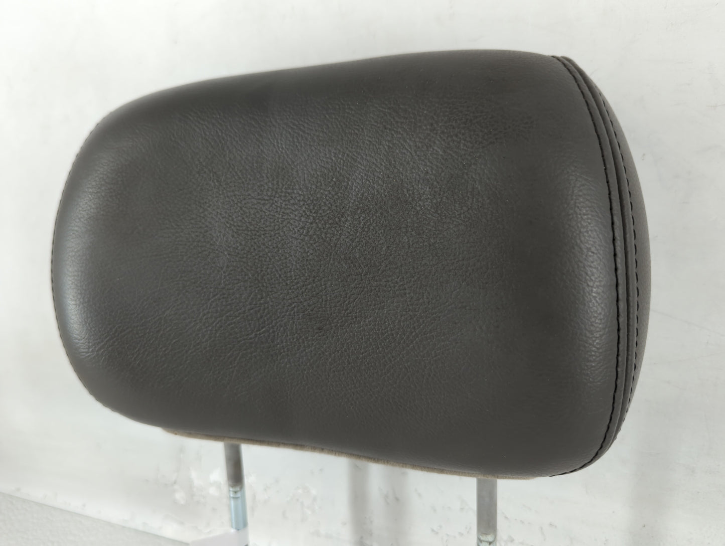 2004 Trailblazer Ext Headrest Head Rest Front Driver Passenger Seat - Oemusedautoparts1.com