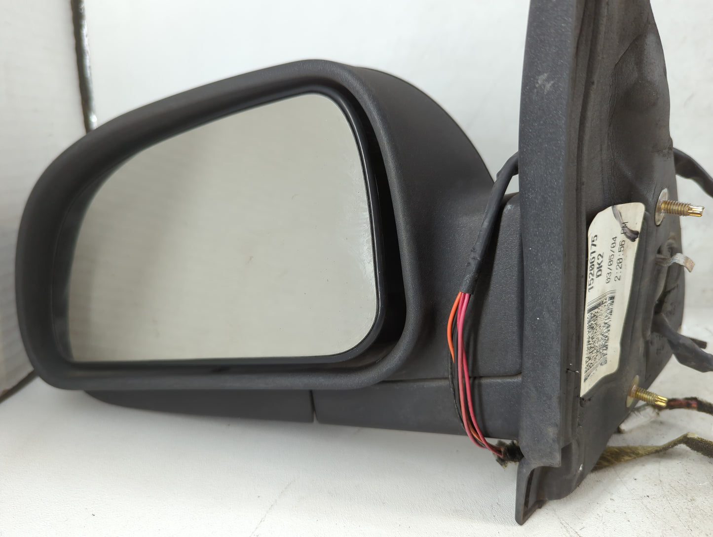 2002-2006 Chevrolet Trailblazer Ext Driver Side View Mirror - Left Door Mirror OEM Used - Oemusedautoparts1.com