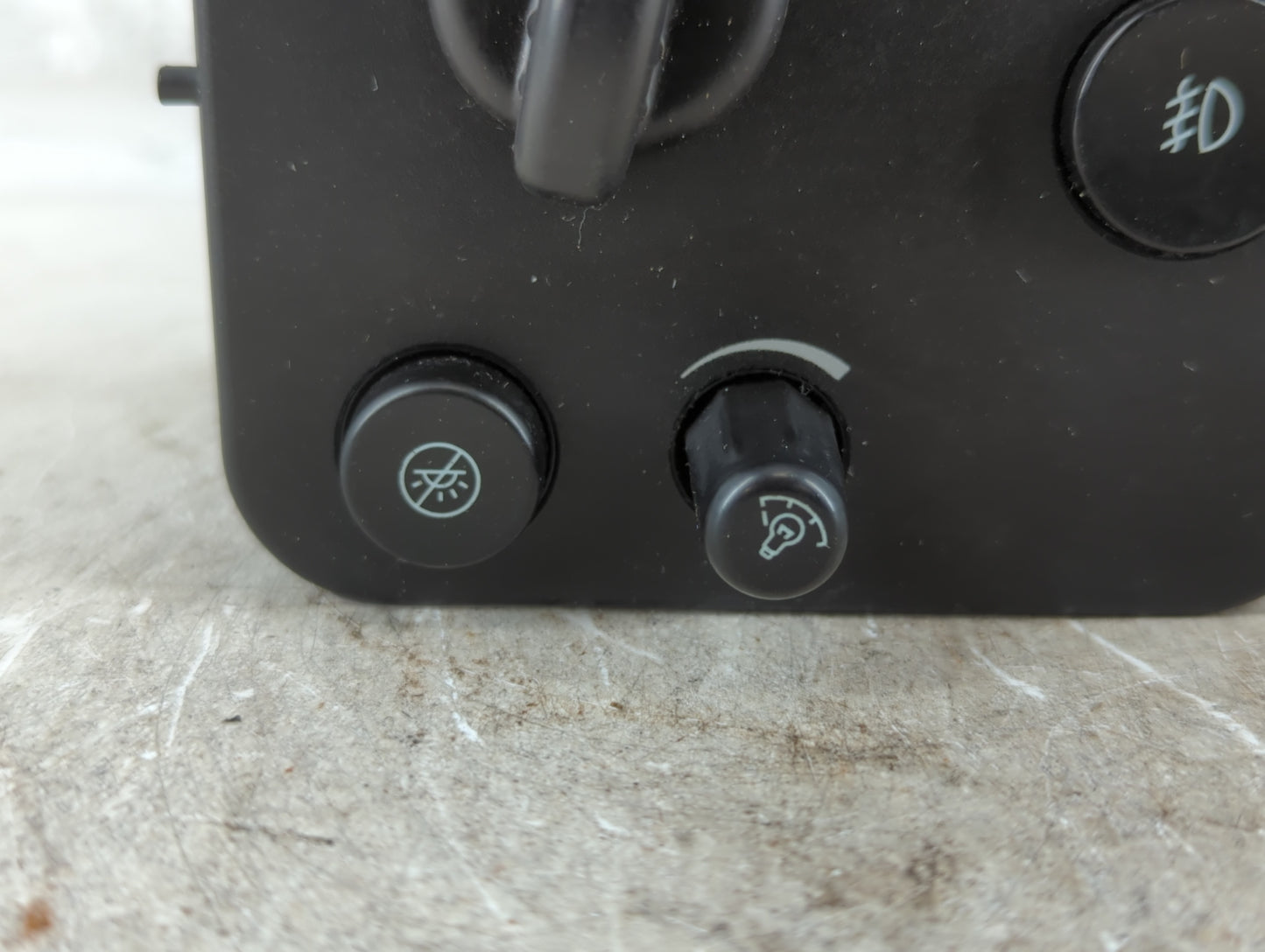 2004 Chevrolet Trail Blazer Headlight Head Light Switch Lamp Control - Oemusedautoparts1.com