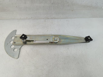 compare product 2004-2005 Chevrolet Venture Used Window Regulator Passenger Front