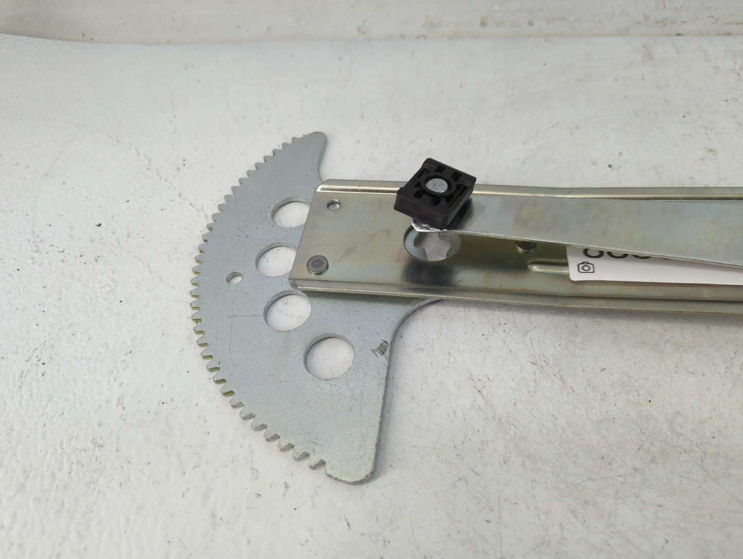 2004-2005 Chevrolet Venture Used Window Regulator Passenger Front - Oemusedautoparts1.com