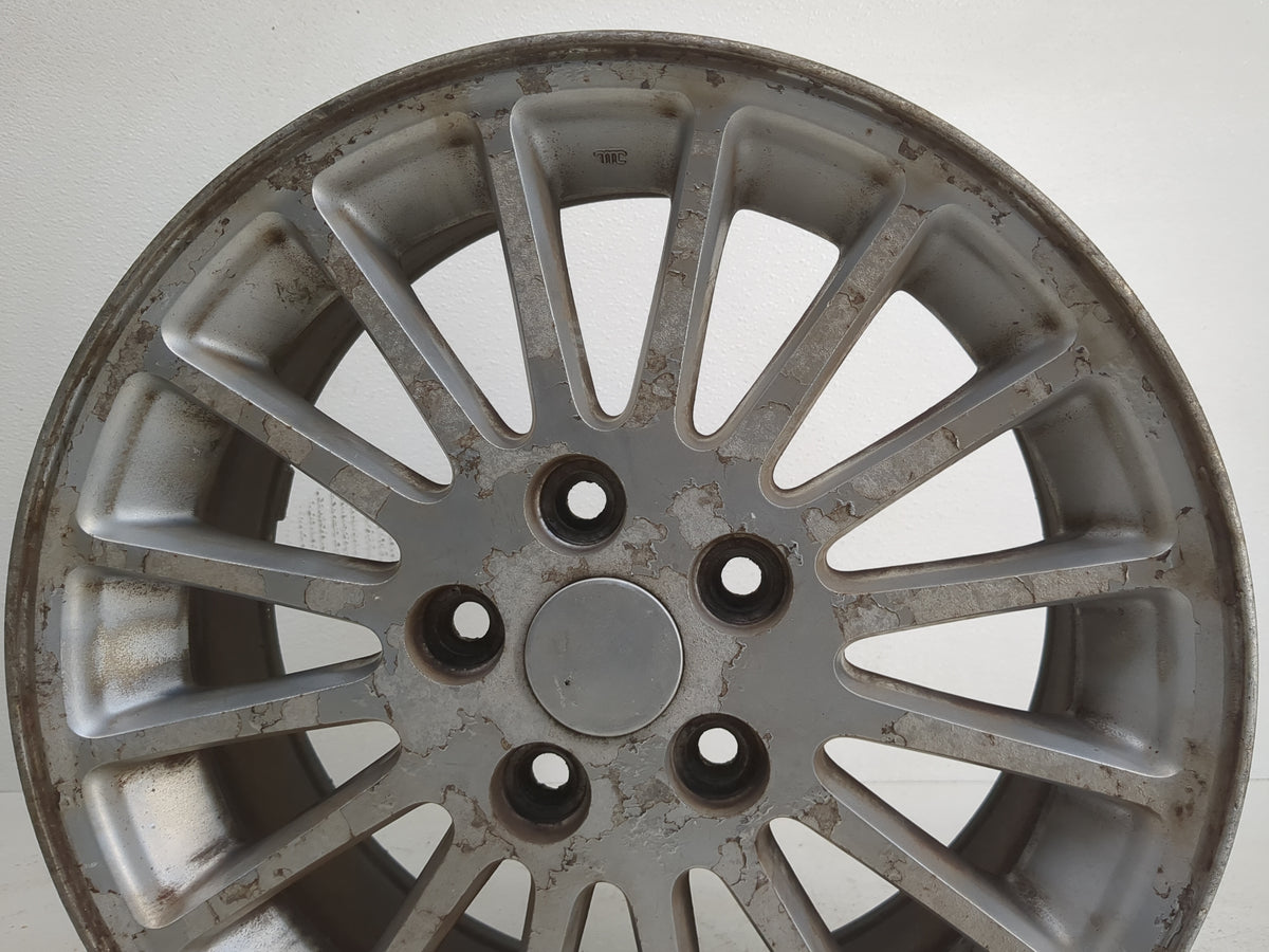 2002-2004 Chrysler Concorde Oem Wheel Rim 1223132 - Oemusedautoparts1.com