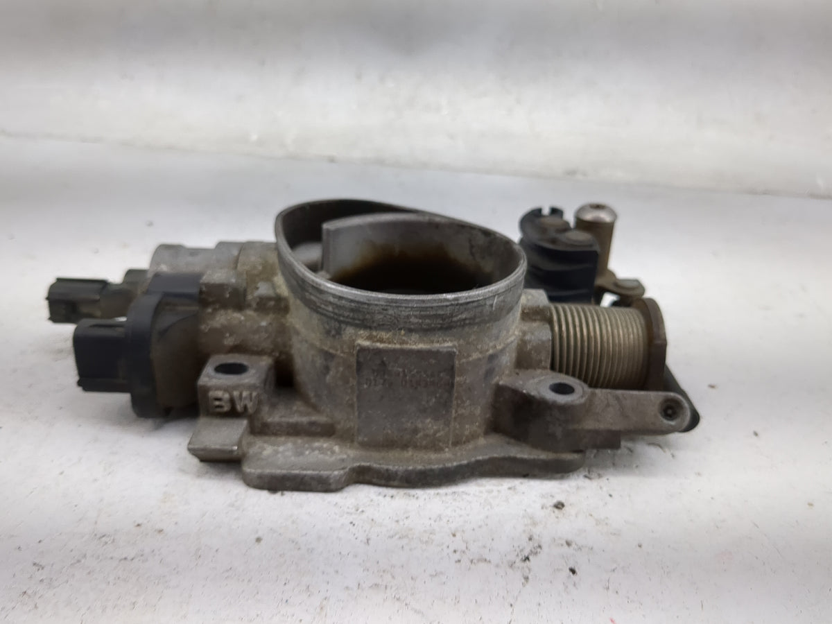 2003-2004 Chrysler Concorde Throttle Body Fits Fits 2003 2004 OEM Used Auto Parts - Oemusedautoparts1.com