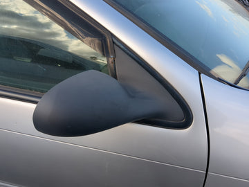 1998-2004 Chrysler Concorde Passenger Side View Mirror - Right Door Mirror OEM Used - Oemusedautoparts1.com