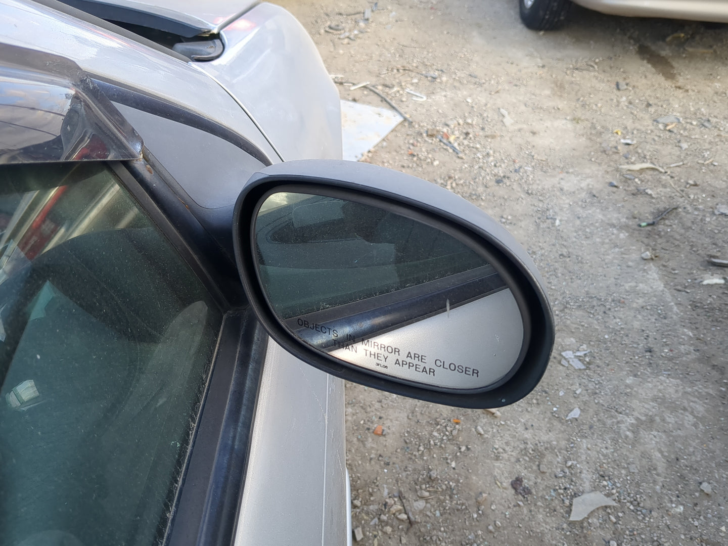 1998-2004 Chrysler Concorde Passenger Side View Mirror - Right Door Mirror OEM Used - Oemusedautoparts1.com