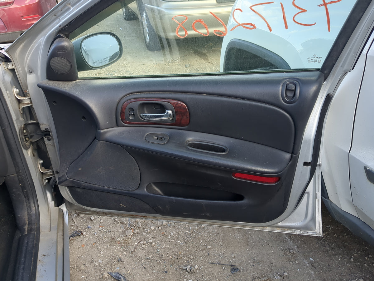 2004 Chrysler Concorde Front Right Passenger Interior Door Panel Trim - Oemusedautoparts1.com