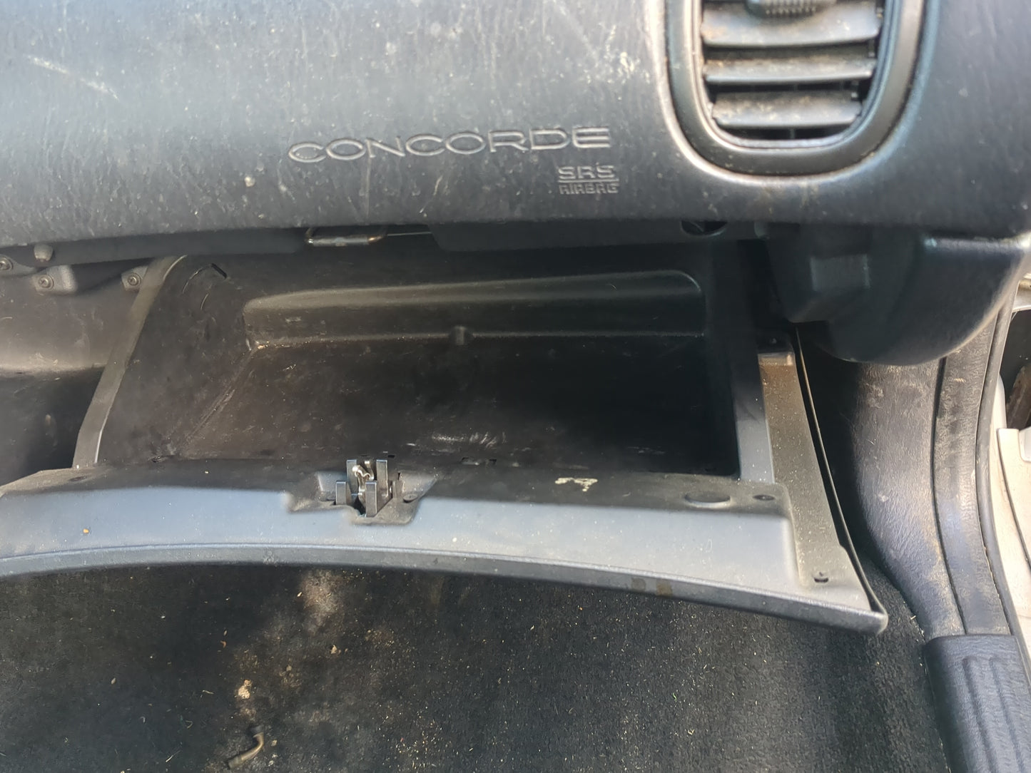 2004 Chrysler Concorde Passenger Glove Box Door Storage Compartment - Oemusedautoparts1.com