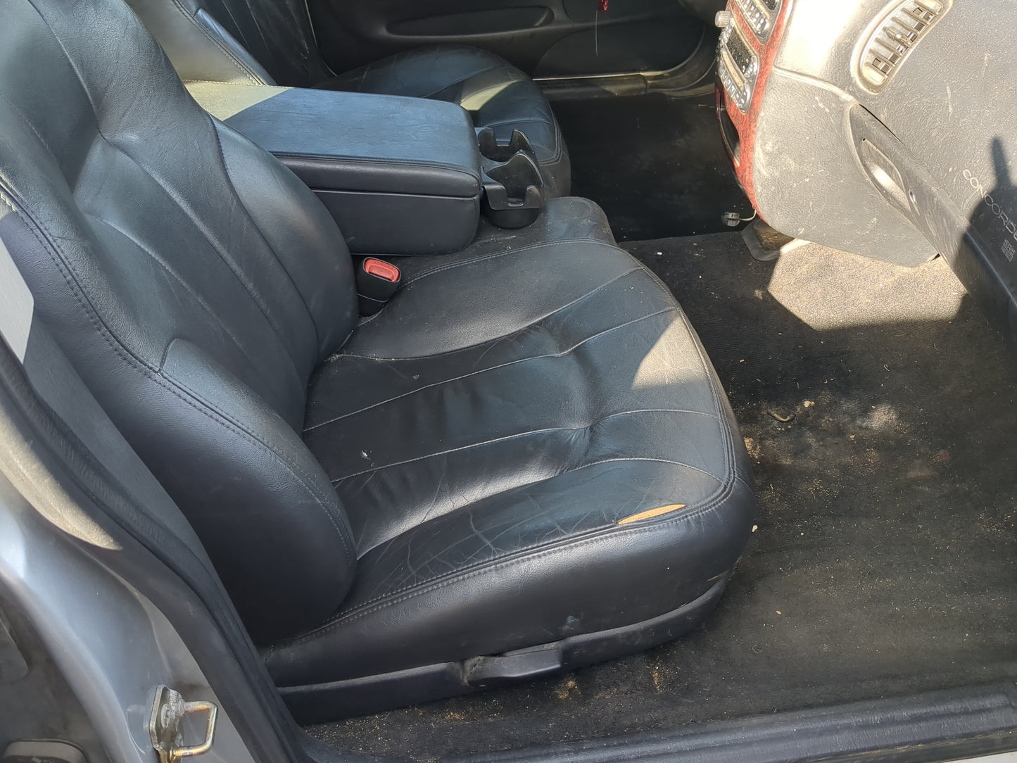 2004-2004 Chrysler Concorde Passenger Front Seat Oem - Oemusedautoparts1.com