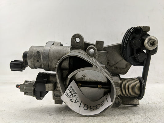 2003-2004 Chrysler Concorde Throttle Body P/N:11200017AB Fits Fits 2003 2004 OEM Used Auto Parts - Oemusedautoparts1.com