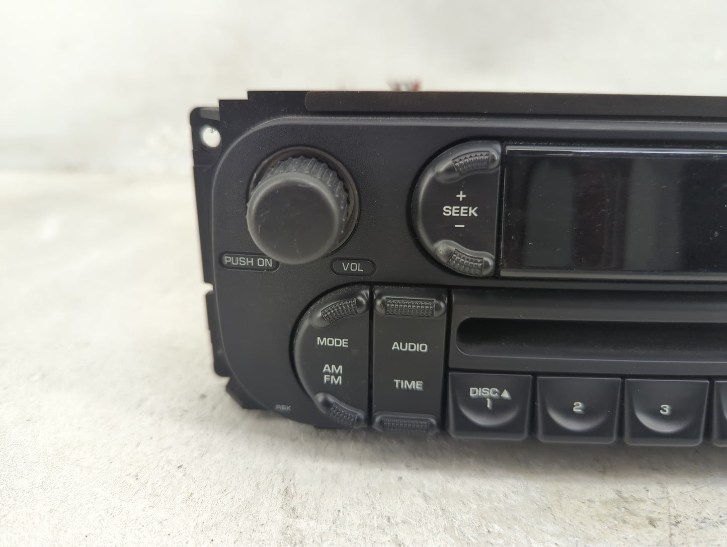 2002-2004 Chrysler Concorde Radio AM FM Cd Player Receiver Replacement P/N:P05091506AG Fits OEM Used Auto Parts - Oemusedaut