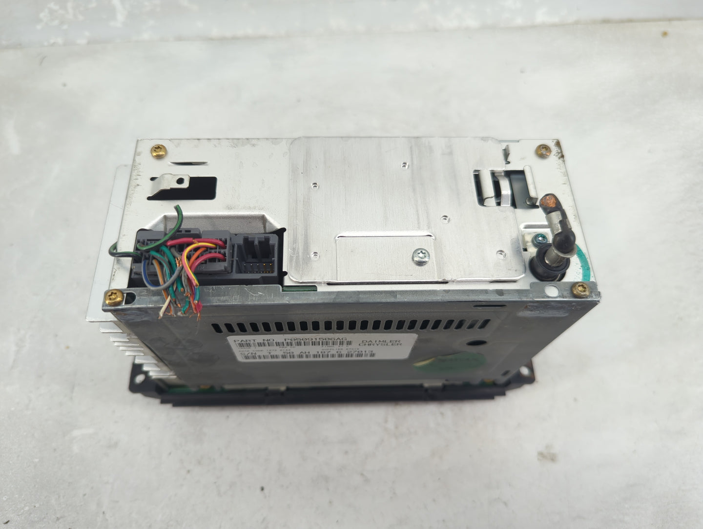 2002-2004 Chrysler Concorde Radio AM FM Cd Player Receiver Replacement P/N:P05091506AG Fits OEM Used Auto Parts - Oemusedaut