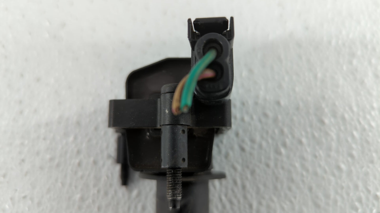 2004-2004 Chrysler Concorde Ignition Coil Igniter Pack - Oemusedautoparts1.com