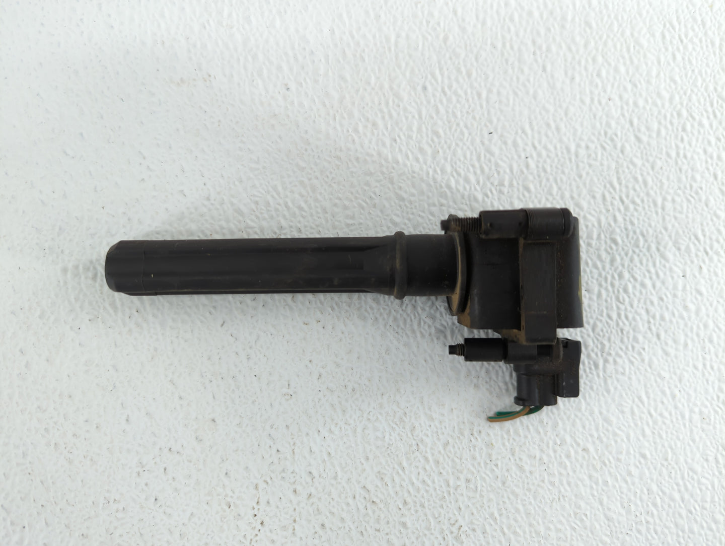 2004-2004 Chrysler Concorde Ignition Coil Igniter Pack - Oemusedautoparts1.com
