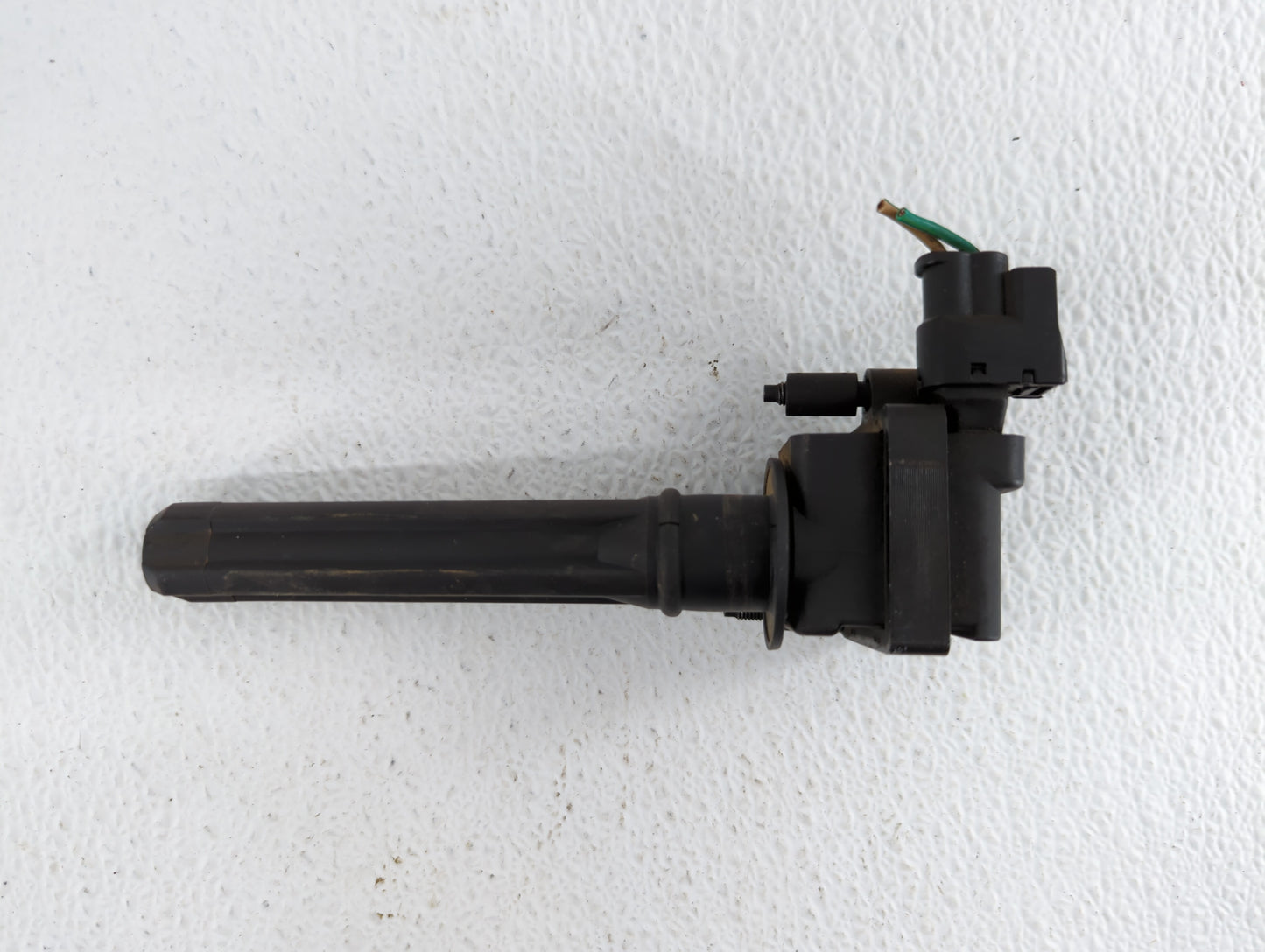 2004-2004 Chrysler Concorde Ignition Coil Igniter Pack - Oemusedautoparts1.com