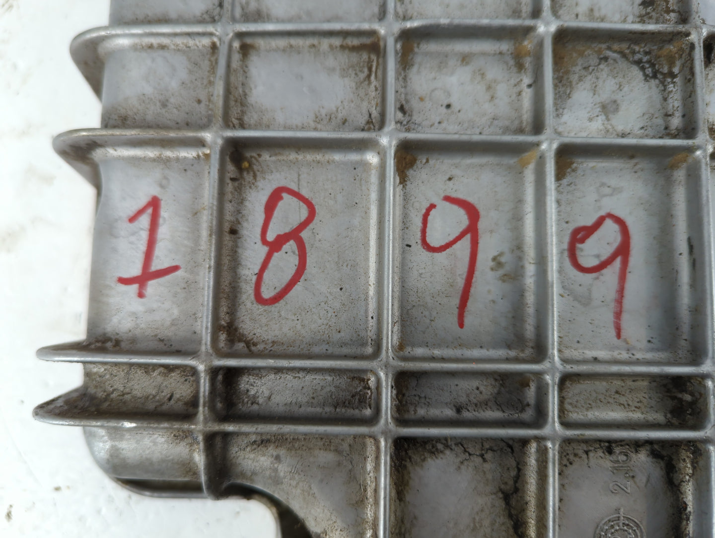 2004-2008 Chrysler Crossfire Engine Oil Pan P/N:A 112 014 06 03 Fits Fits 2004 2005 2006 2007 2008 OEM Used Auto Parts - Oem