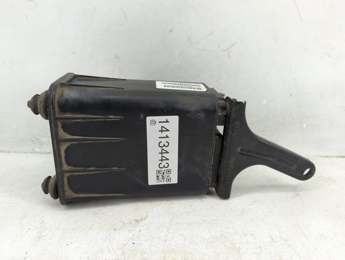 2004 Chrysler Neon Fuel Vapor Charcoal Canister - Oemusedautoparts1.com