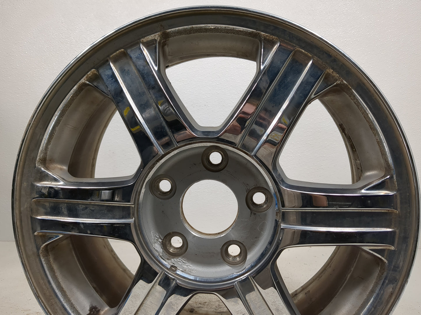 2004-2008 Chrysler Pacifica Oem Wheel Rim 1218948 - Oemusedautoparts1.com