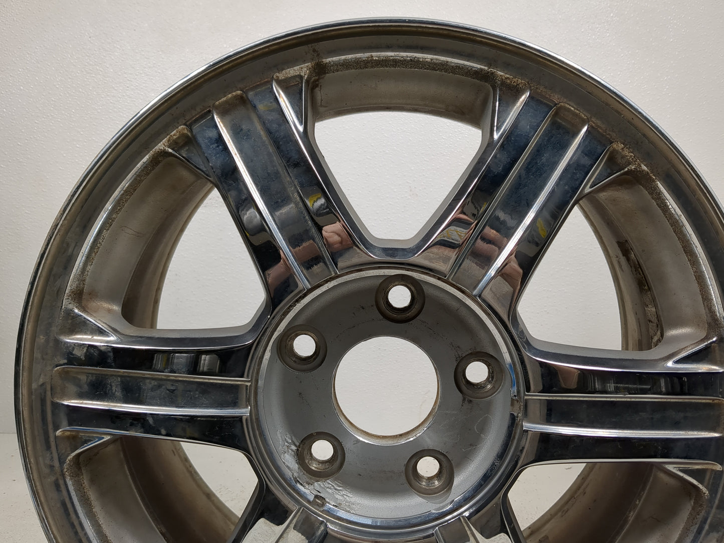2004-2008 Chrysler Pacifica Oem Wheel Rim 1218948 - Oemusedautoparts1.com