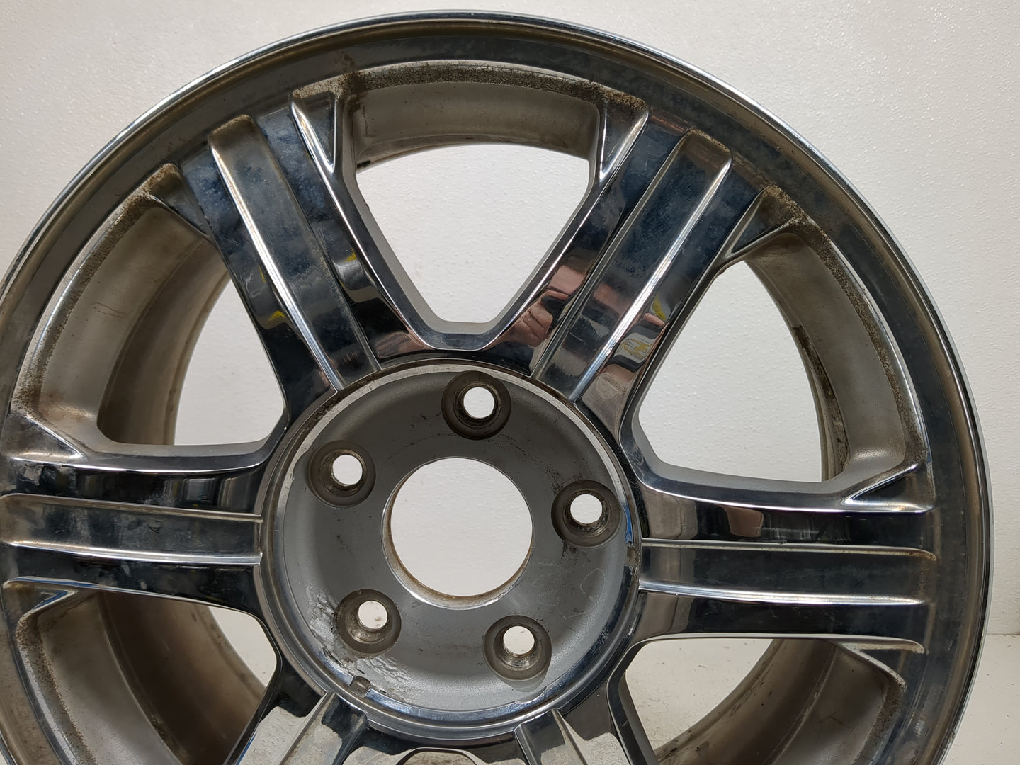 2004-2008 Chrysler Pacifica Oem Wheel Rim 1218948 - Oemusedautoparts1.com