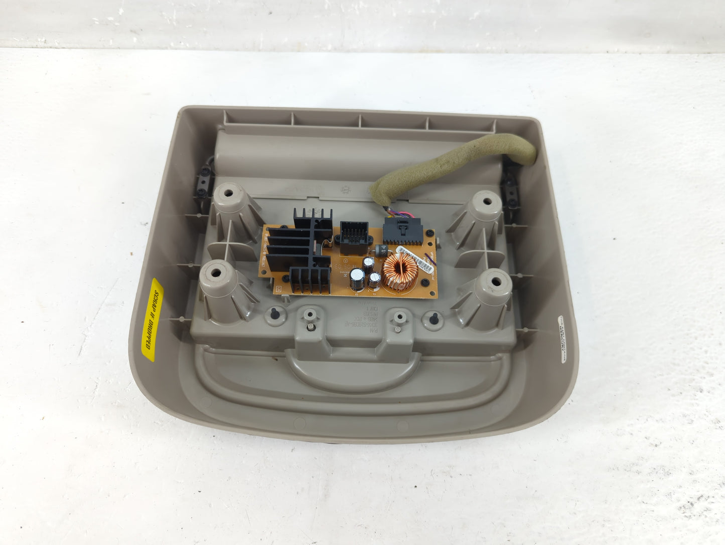 2004 Chrysler Pacifica Radio AM FM Cd Player Receiver Replacement P/N:CDKX-519A58-AH0TL2 P04685877AD Fits OEM Used Auto Part