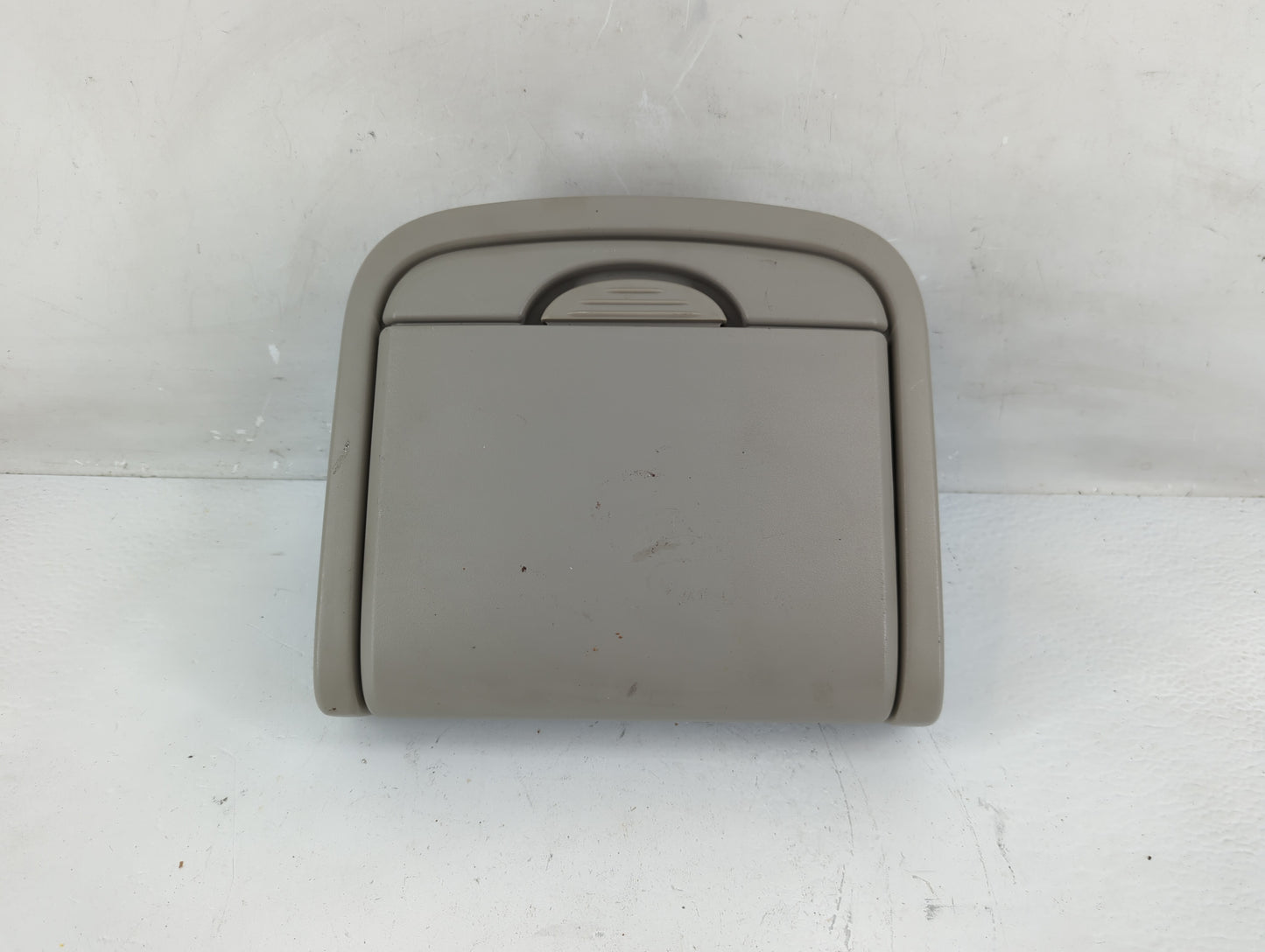 2004 Chrysler Pacifica Radio AM FM Cd Player Receiver Replacement P/N:CDKX-519A58-AH0TL2 P04685877AD Fits OEM Used Auto Part