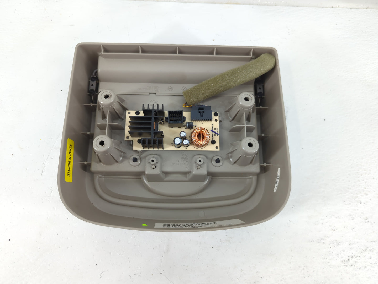 2004 Chrysler Pacifica Radio AM FM Cd Player Receiver Replacement P/N:CDKX-519A58-AH0TL2 P04685877AD Fits OEM Used Auto Part