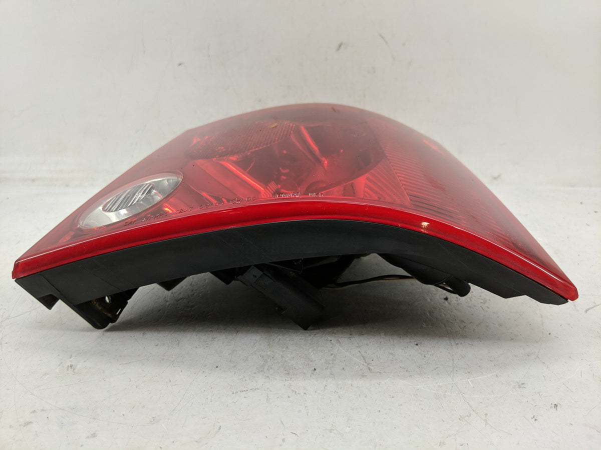 2004-2008 Chrysler Pacifica Tail Light Assembly Passenger Right OEM Fits Fits 2004 2005 2006 2007 2008 OEM Used Auto Parts -