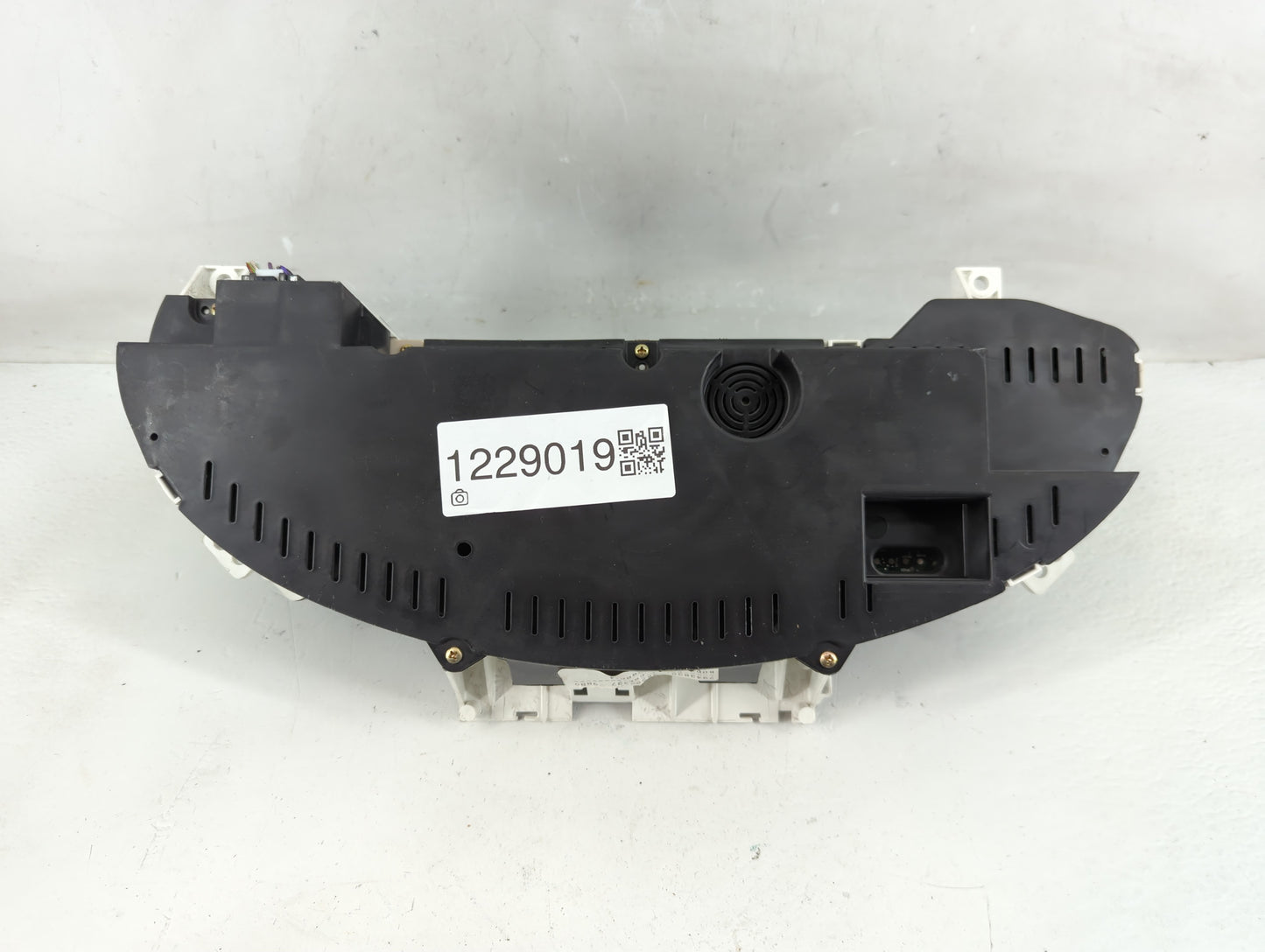 2004 Chrysler Pacifica Instrument Cluster Speedometer Gauges Fits OEM Used Auto Parts - Oemusedautoparts1.com