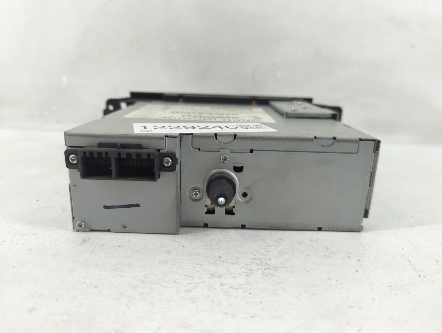 2004 Chrysler Pacifica Radio AM FM Cd Player Receiver Replacement P/N:P04685908AF Fits OEM Used Auto Parts - Oemusedautopart