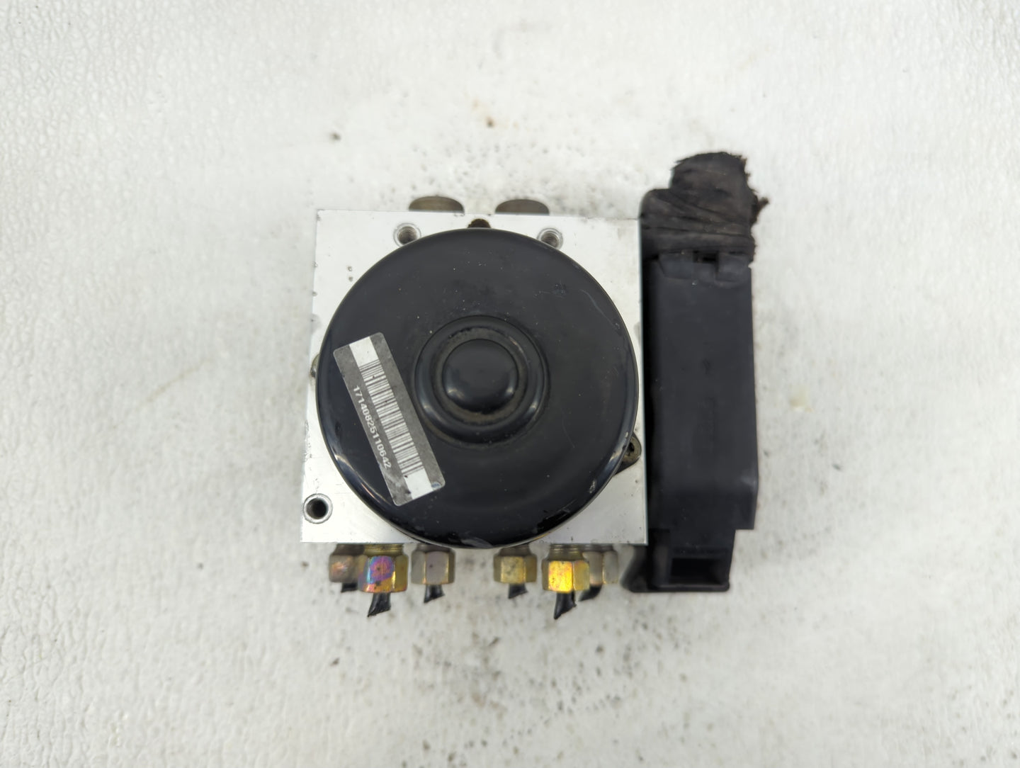 2004 Chrysler Pacifica ABS Pump Control Module Replacement P/N:00002316E0 Fits OEM Used Auto Parts - Oemusedautoparts1.com