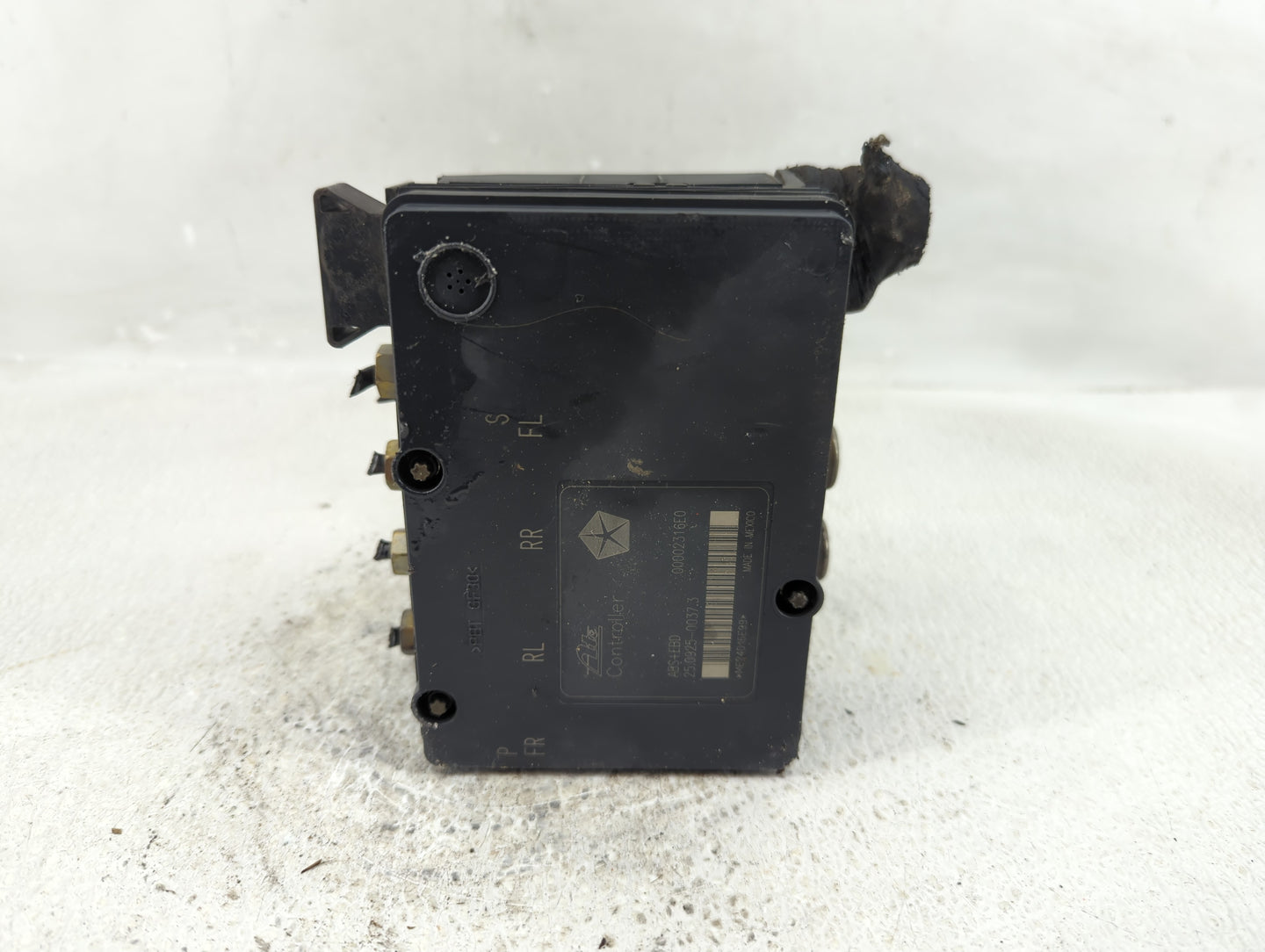 2004 Chrysler Pacifica ABS Pump Control Module Replacement P/N:00002316E0 Fits OEM Used Auto Parts - Oemusedautoparts1.com