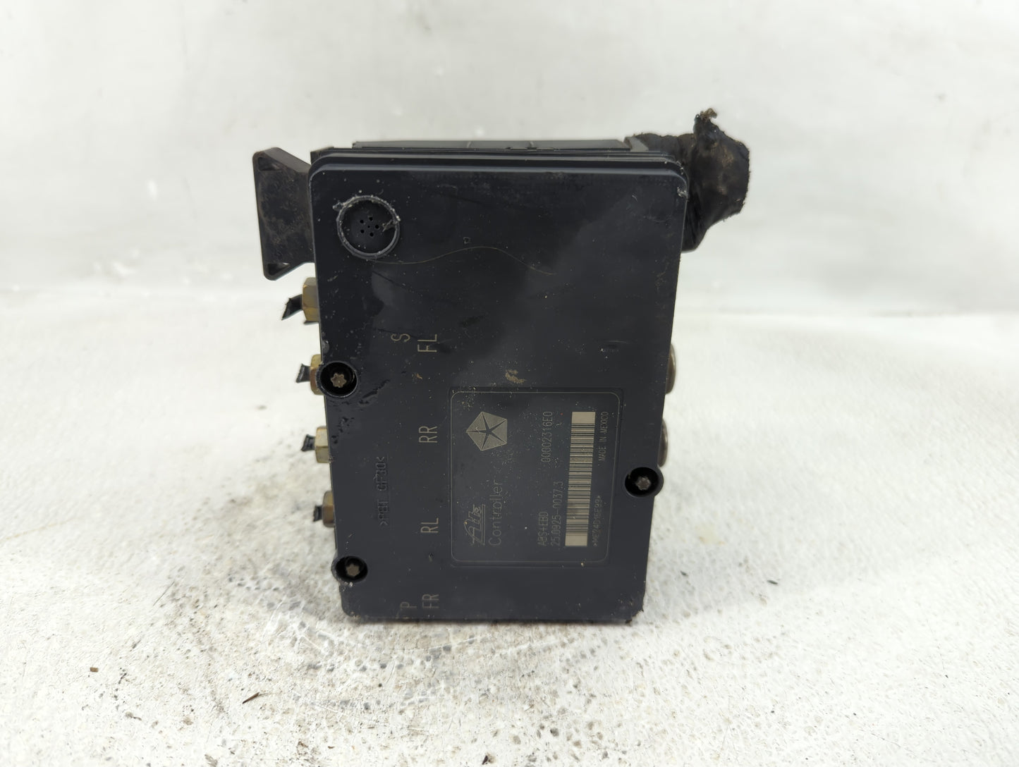 2004 Chrysler Pacifica ABS Pump Control Module Replacement P/N:00002316E0 Fits OEM Used Auto Parts - Oemusedautoparts1.com