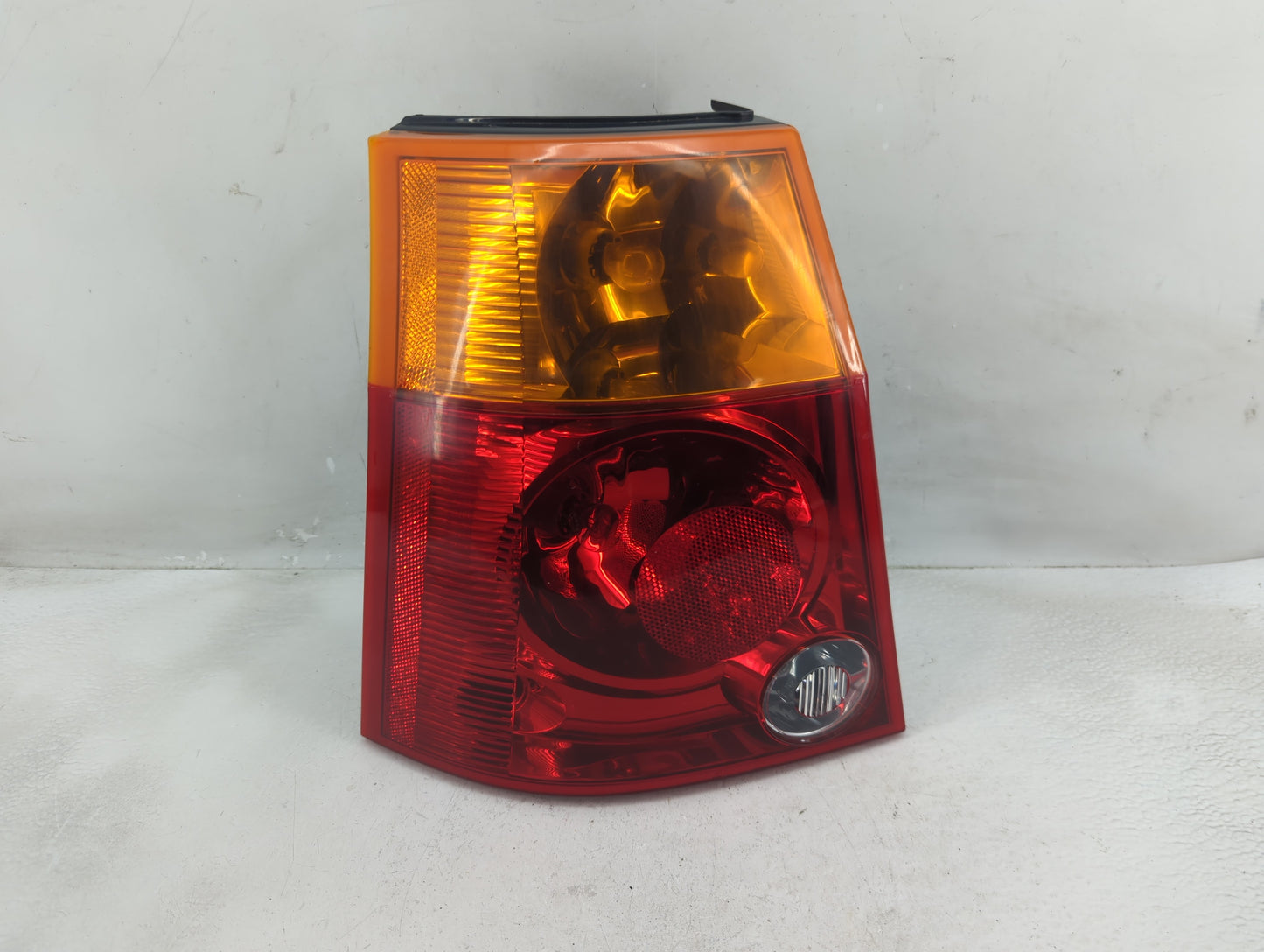 2004 Chrysler Pacifica Tail Light Assembly Driver Left OEM Fits OEM Used Auto Parts - Oemusedautoparts1.com