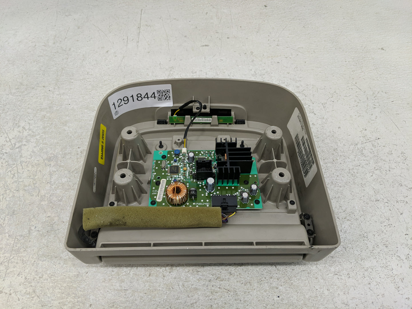 2004-2004 Chrysler Pacifica Information Display Screen - Oemusedautoparts1.com