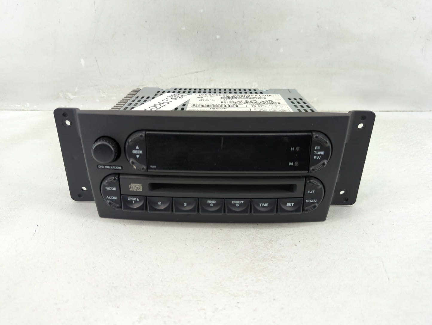 2004-2008 Chrysler Pacifica Radio AM FM Cd Player Receiver Replacement P/N:P05082764AF P05082764AD Fits OEM Used Auto Parts 