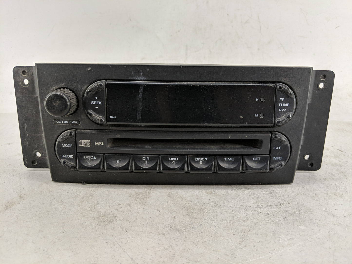 2004-2008 Chrysler Pacifica Radio AM FM Cd Player Receiver Replacement P/N:P05082764AF P05082764AD Fits OEM Used Auto Parts 