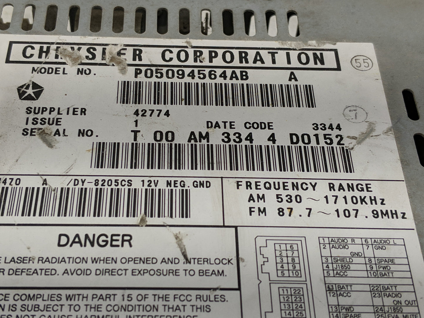 2004-2008 Chrysler Pacifica Radio AM FM Cd Player Receiver Replacement P/N:P05082764AF P05082764AD Fits OEM Used Auto Parts 