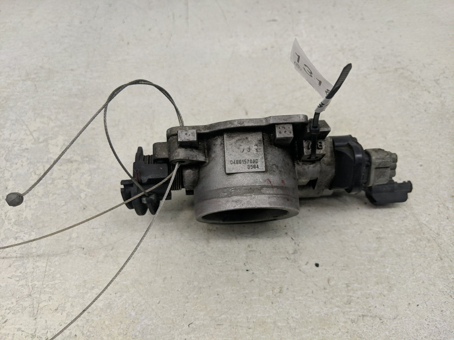 2004 Chrysler Pacifica Throttle Body P/N:04861570AD Fits OEM Used Auto Parts - Oemusedautoparts1.com