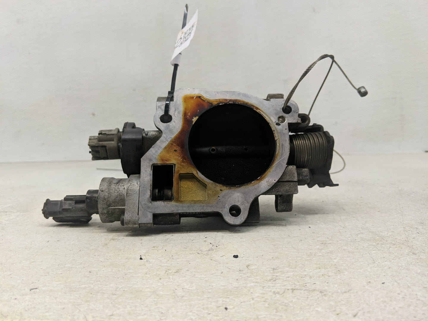 2004 Chrysler Pacifica Throttle Body P/N:04861570AD Fits OEM Used Auto Parts - Oemusedautoparts1.com