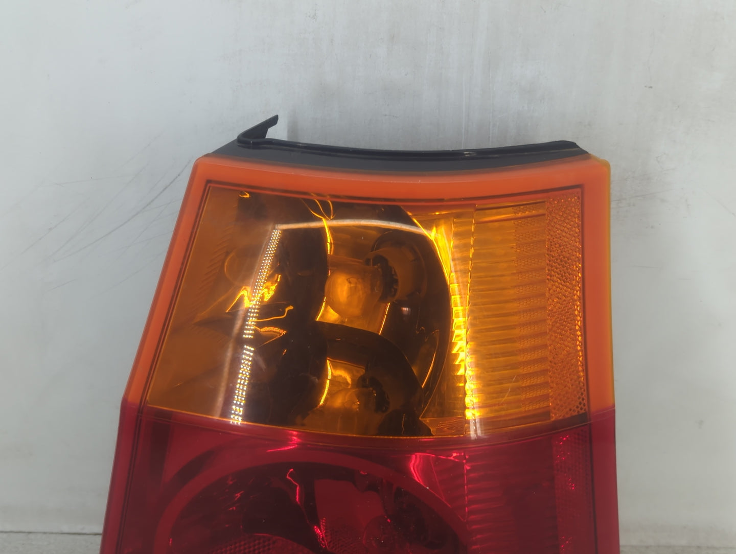 2004 Chrysler Pacifica Tail Light Assembly Passenger Right OEM Fits OEM Used Auto Parts - Oemusedautoparts1.com