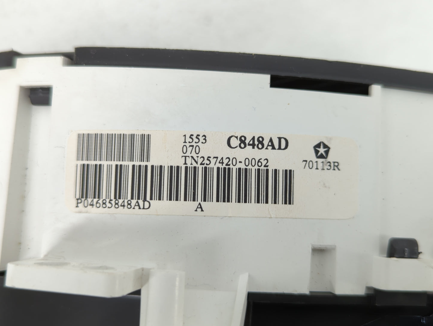 2004 Chrysler Pacifica Instrument Cluster Speedometer Gauges P/N:TN257420-4223 P04685848AD, TN257420-0072 Fits OEM Used Auto