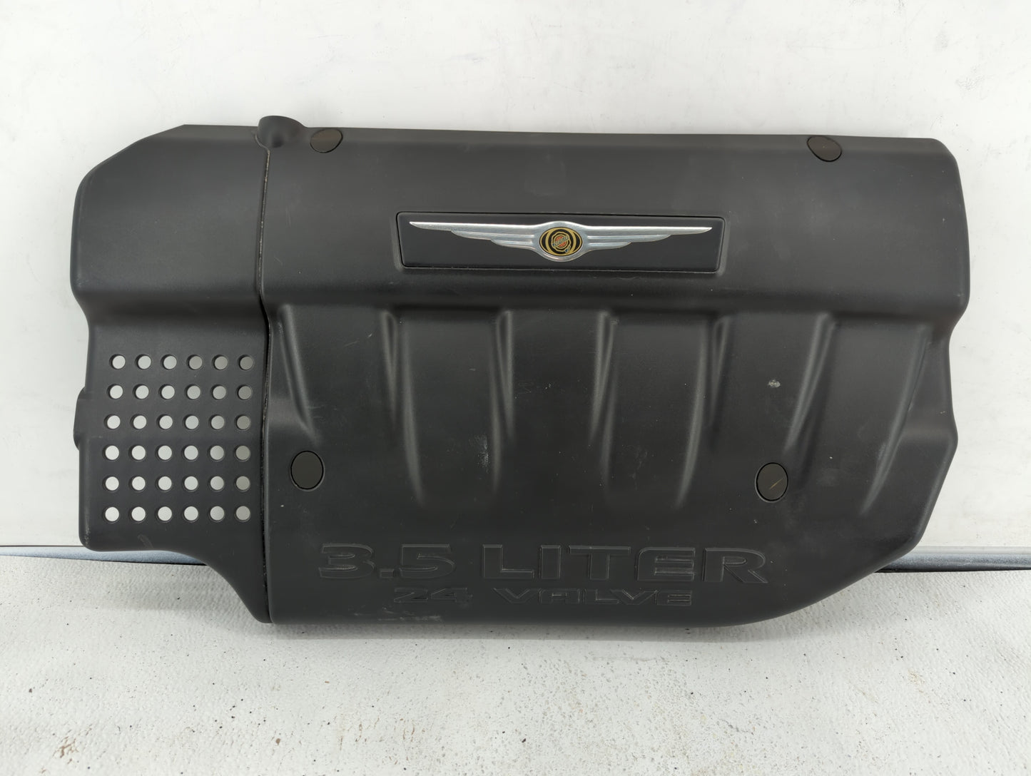 2004 Chrysler Pacifica Engine Cover Black - Oemusedautoparts1.com