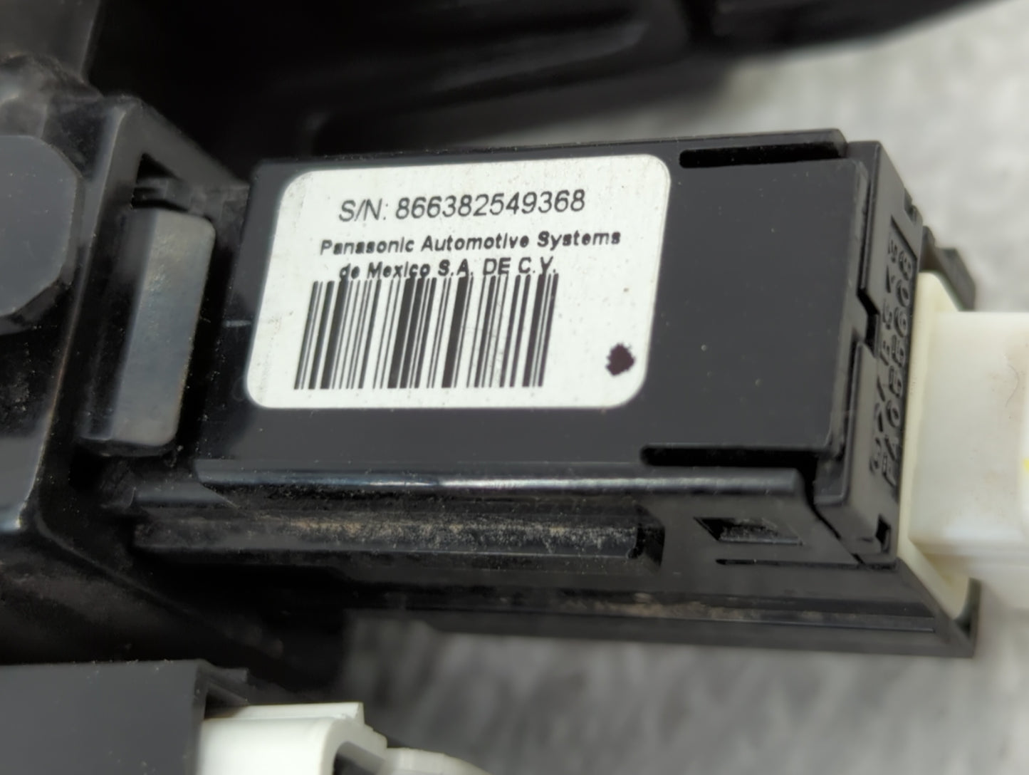 2004 Chrysler Pacifica Dash Trim Panel Oem 866382549368 - Oemusedautoparts1.com