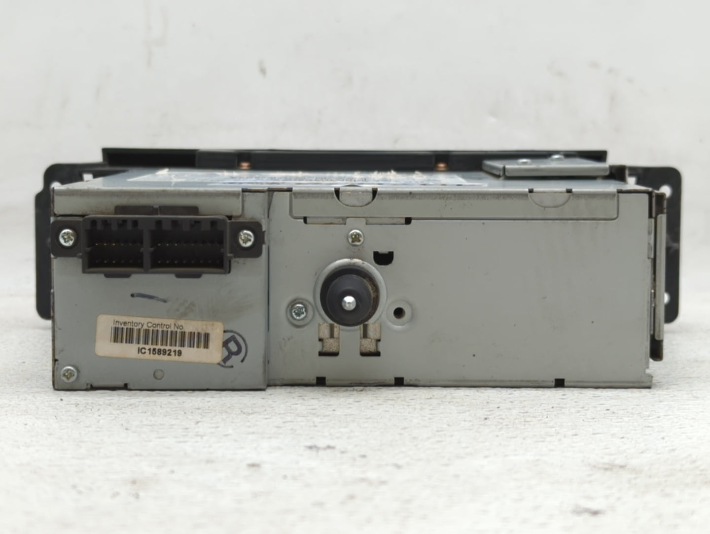 2004-2008 Chrysler Pacifica Information Display Screen - Oemusedautoparts1.com