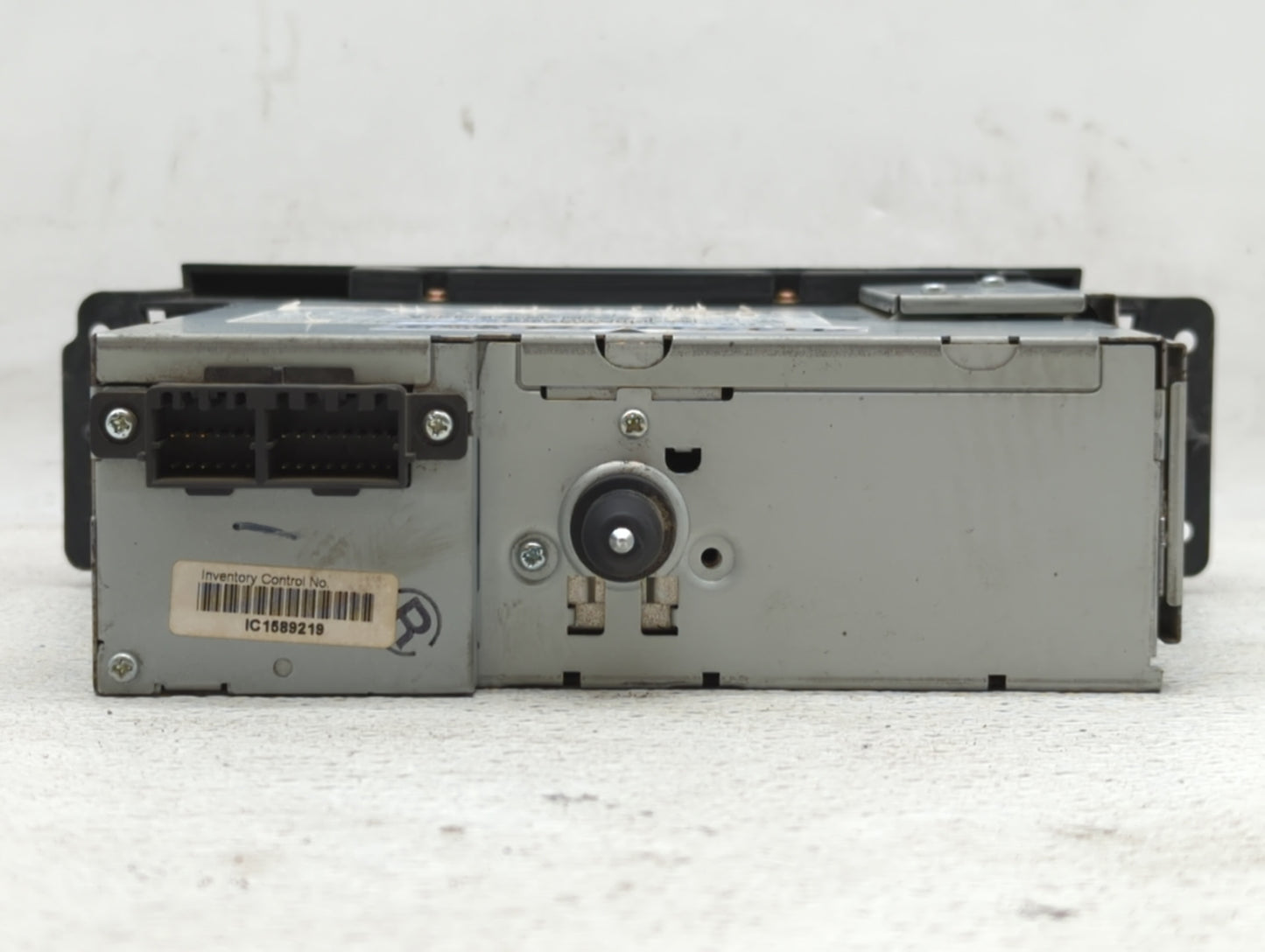 2004-2008 Chrysler Pacifica Information Display Screen - Oemusedautoparts1.com